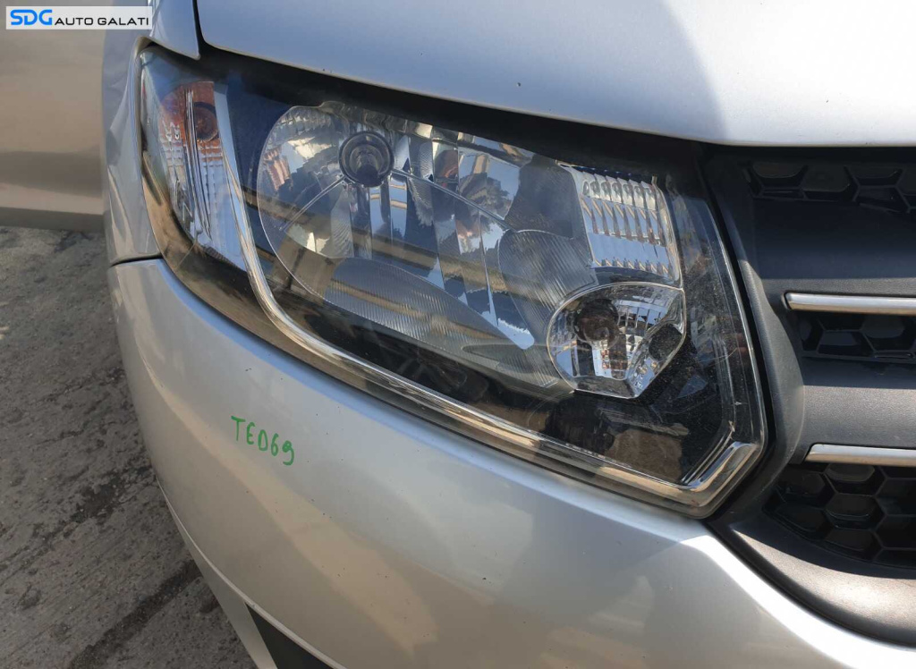 Far Dreapta Halogen Dacia Sandero 2 2012 - 2016 Cod 260102523R [C4589]