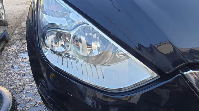 Far Dreapta Halogen Ford Galaxy 2 Facelift 2006 - 2015