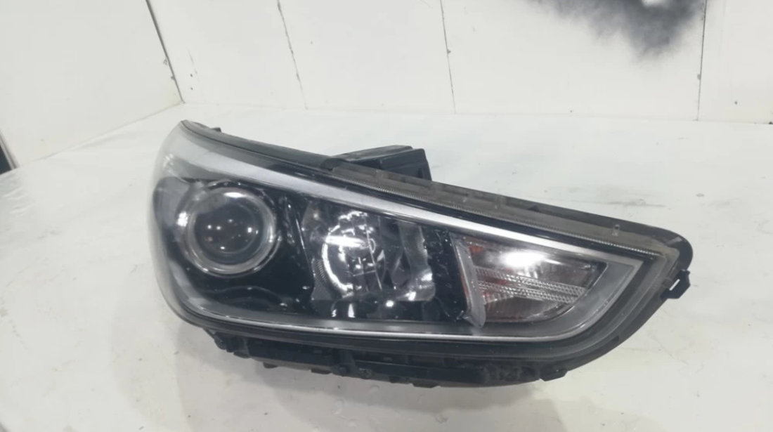 Far dreapta HALOGEN Hyundai I30 An 2016 2017 2018 2019 cod 92102-G4020