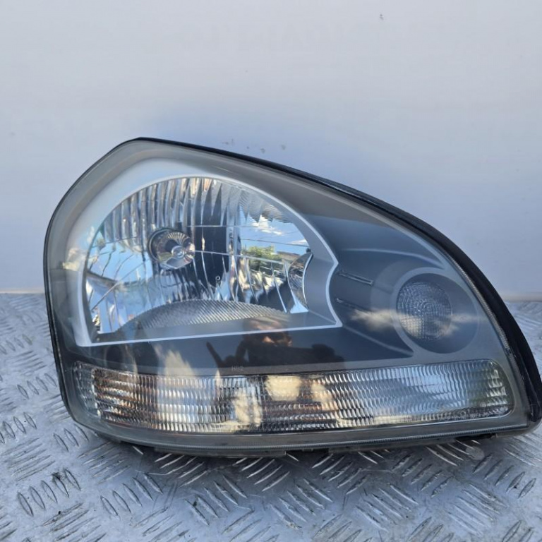 Far dreapta halogen Hyundai Tucson 2004-2010