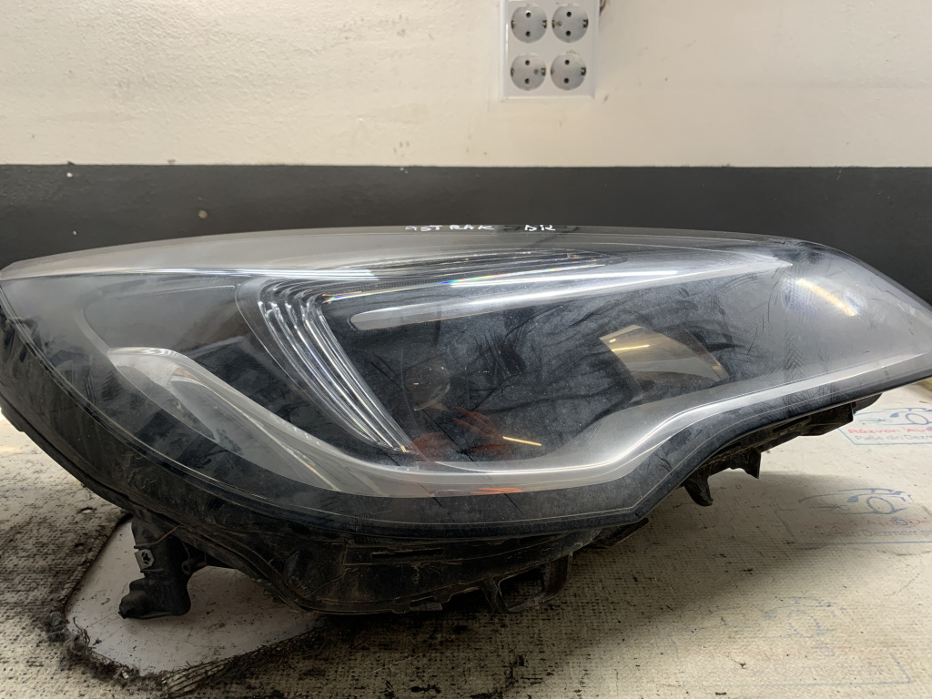 Far Dreapta Halogen Opel Astra K - Motorina 2016, 39047201