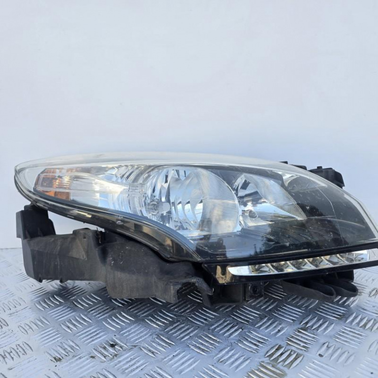 Far dreapta halogen Renault Megane 3 2008-2012