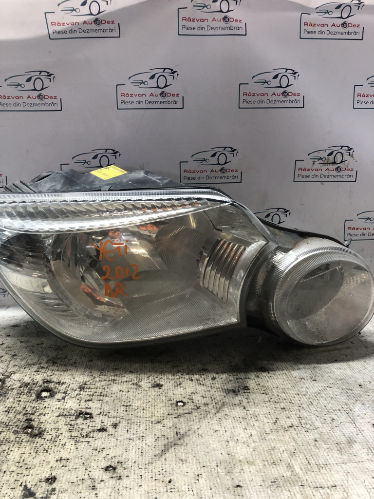 Far Dreapta Halogen Skoda Yeti 2.0 Motorina 2012, 5L2941016A