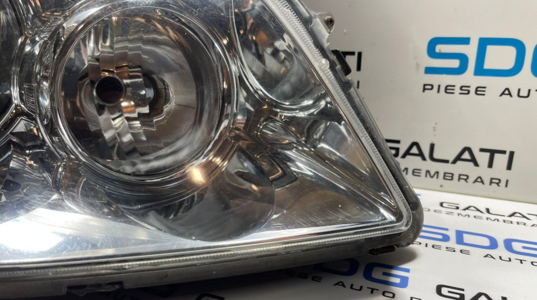 Far Dreapta Halogen Toyota Corolla Verso 2004 - 2009 Cod P7105R [B3016]