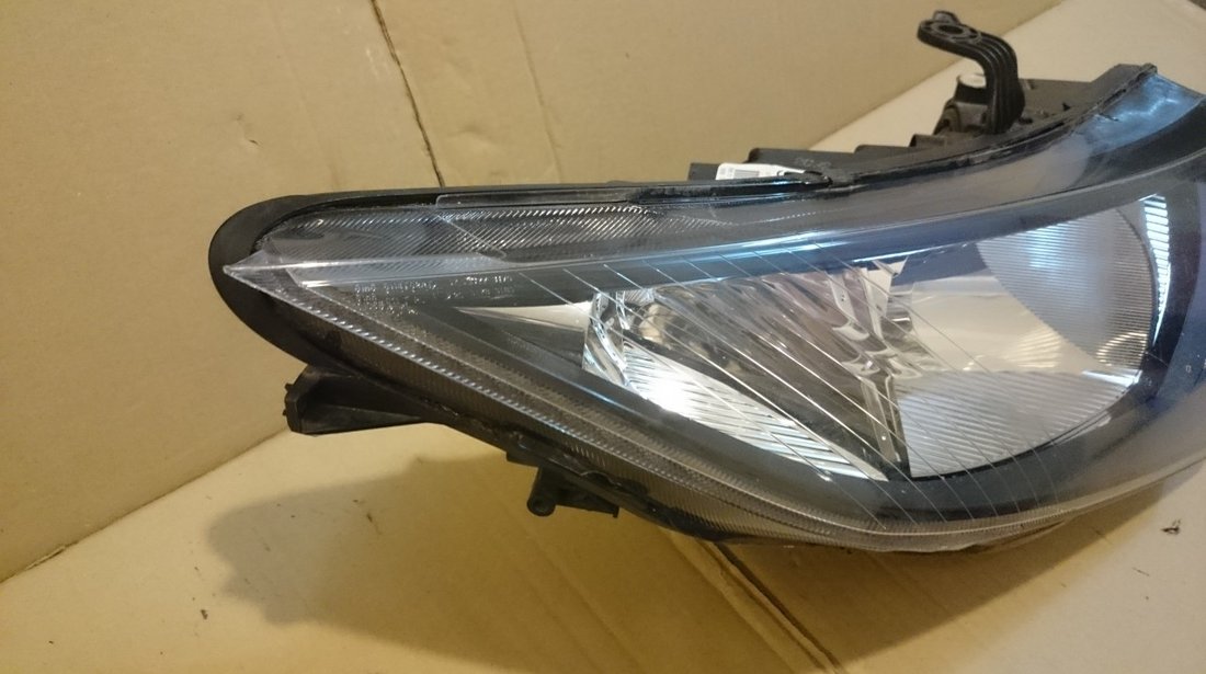 Far dreapta Honda Civic IX (FK) 2012-2016 cod 030127720200