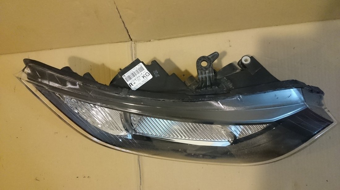 Far dreapta Honda Civic IX (FK) 2012-2016 cod 030127720200