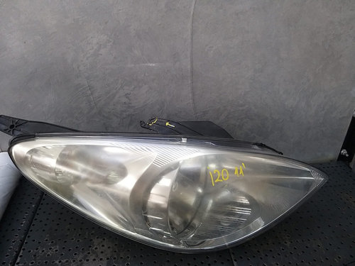 Far dreapta hyundai i20 gb ib 01031099900010 921024p000
