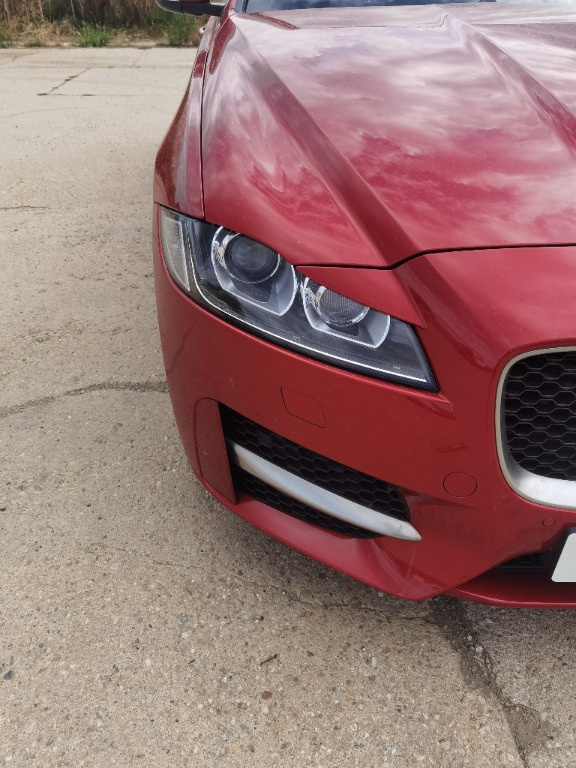 Far dreapta jaguar xe 2.0 d an 2017