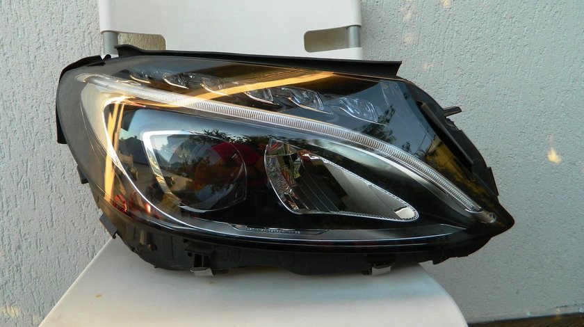 Far dreapta Led Mercedes C-Class W205 model 2016 cod A2059063803