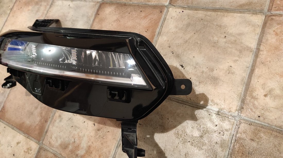 Far dreapta led Renault Megane 5 E-tech (2021-2024) cod 260104574R / 1ZX015143-02