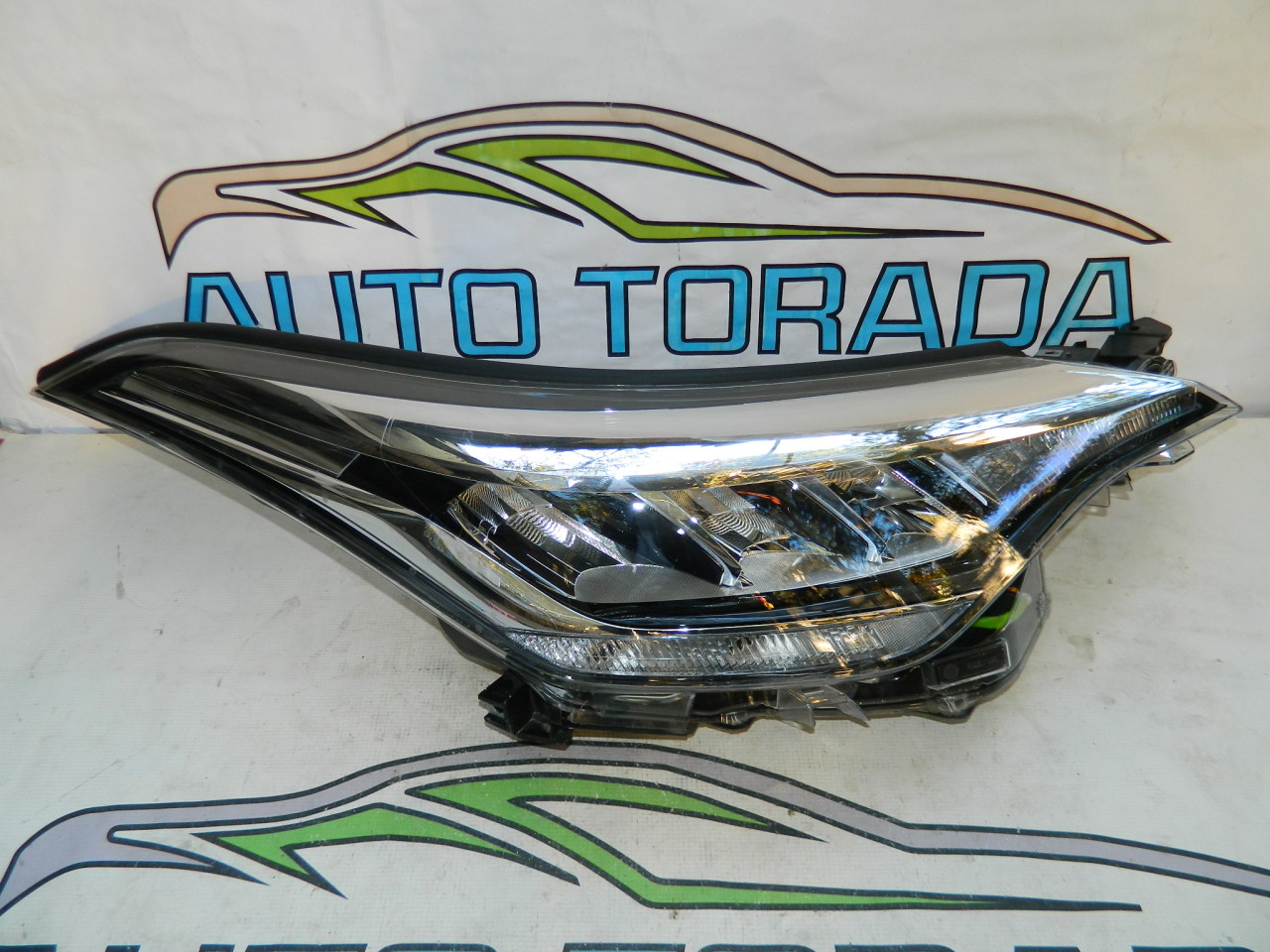 Far dreapta led Toyota CHR C-HR Facelift 2019-2022 cod 81110-F4180