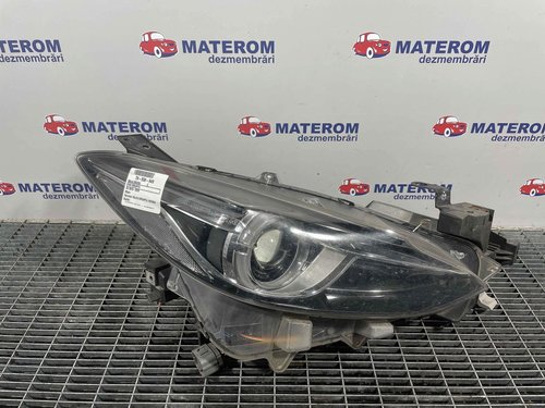 FAR DREAPTA MAZDA 3 - - (2013 2018)