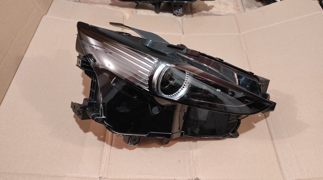 Far dreapta Mazda CX-30 (2019-2023) FULL LED cod DFR7-51030