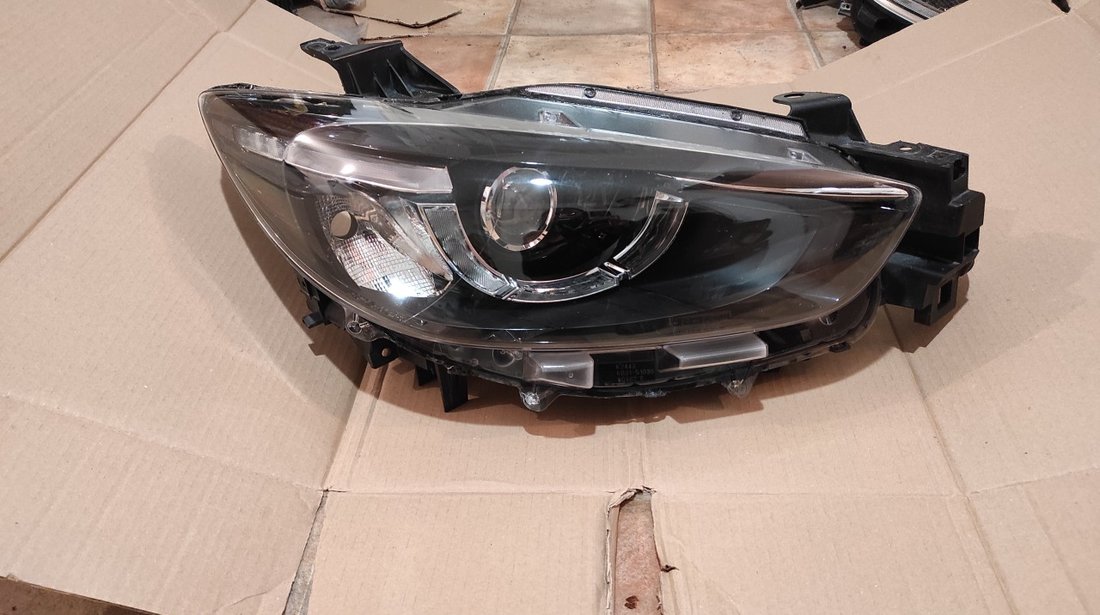 Far dreapta Mazda CX-5 led (2015-2017) cu doua lupe cod KA1L51030C