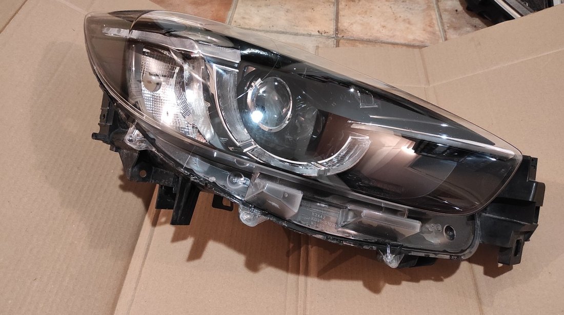 Far dreapta Mazda CX-5 led (2015-2017) cu doua lupe cod KA1L51030C