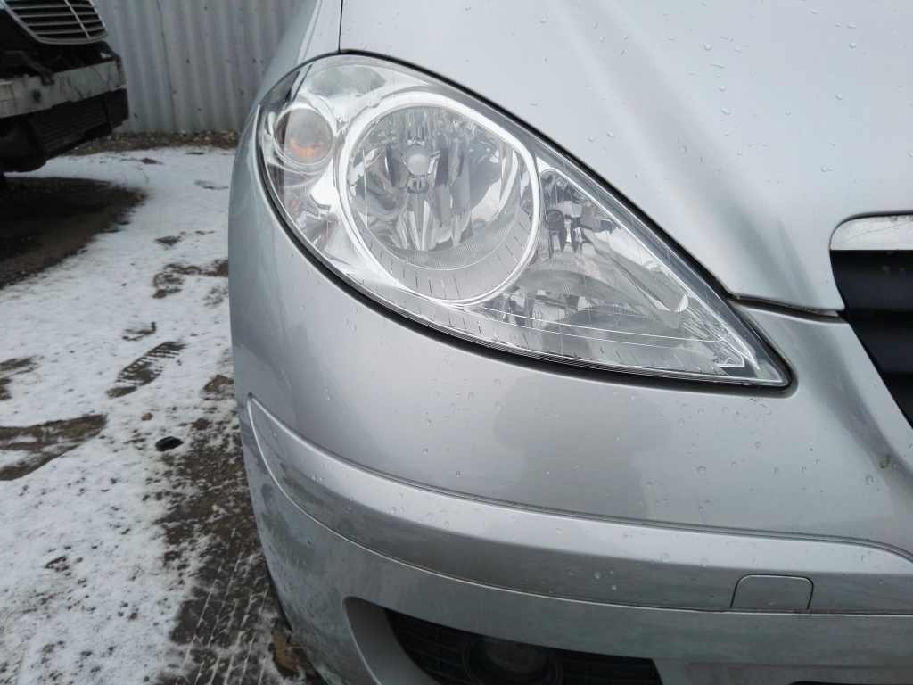 Far Dreapta Mercedes A160,A150 A-class W169 2006