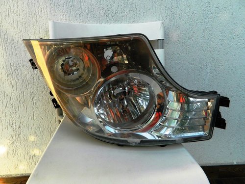 Far dreapta Mercedes Actros model 2011-2016 cod A9608200339