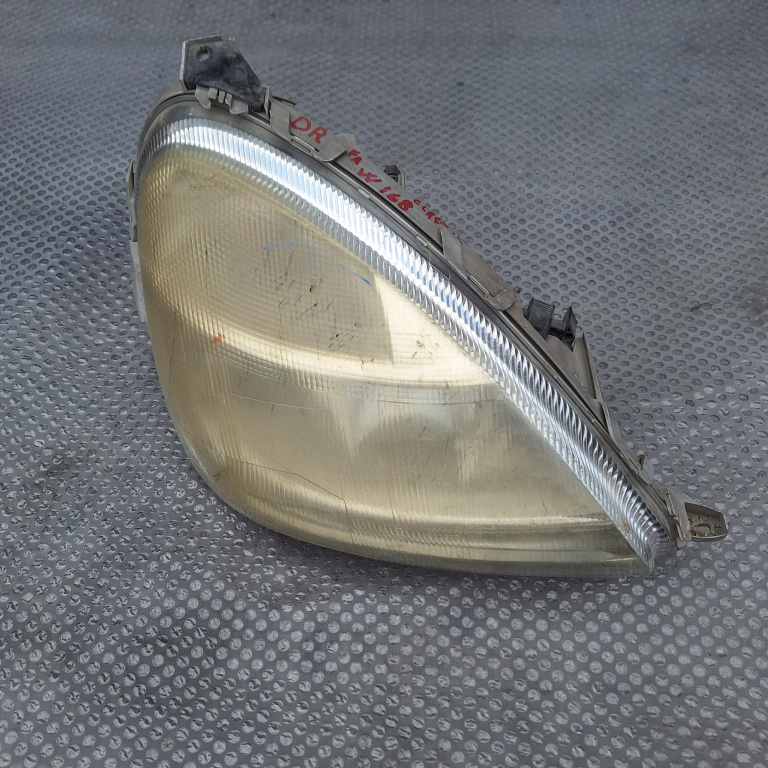 Far Dreapta Mercedes-Benz A-Class (W168) 1997-2004 A1688200261, 0301152202, 011B02A, 02Be125, E125541, 1305235343, 1305239069 Bosch