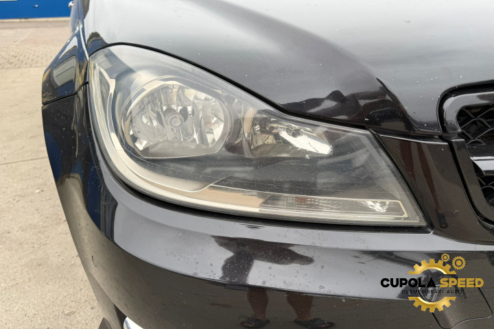 Far dreapta Mercedes-Benz C-Class W204/S204/C204 [facelift] [2011 - 2015]