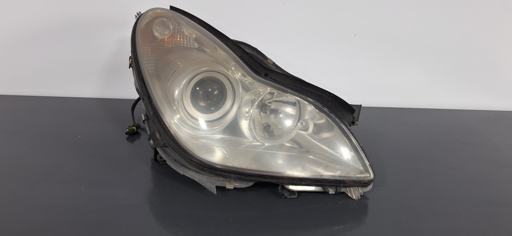 Far dreapta Mercedes-Benz CLS (2004-2010) [C219] w219 3.0 Motorina 2008, VOLAN DREAPTA