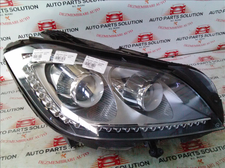 Far dreapta MERCEDES-BENZ CLS350 3.0 d an fabr. 2013