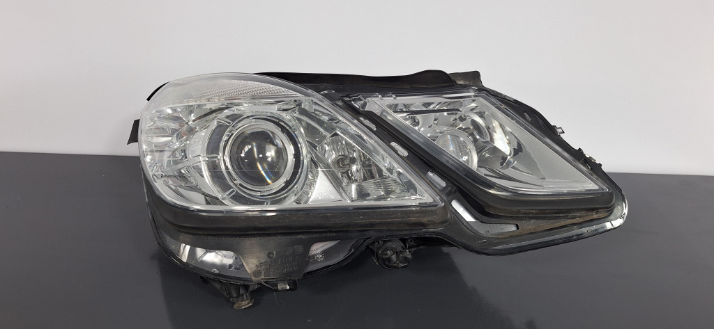 Far dreapta Mercedes-Benz E-Class (2009->) [W212] 2.2 Motorina 2012, DUBLU XENON / A2128205861KZ / A2128205861