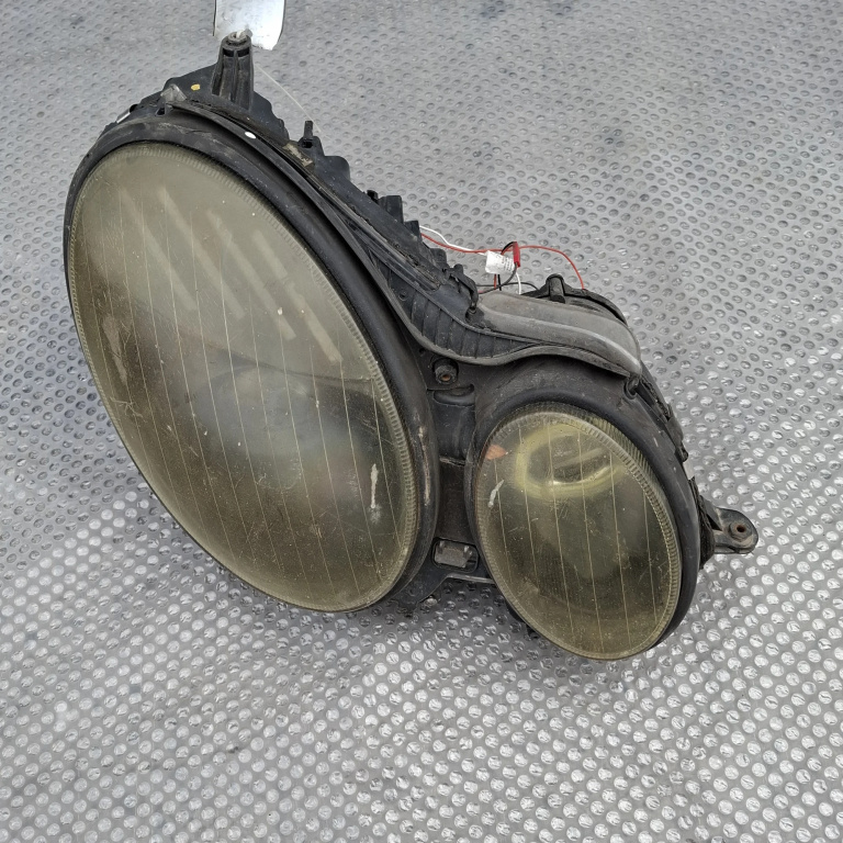 Far Dreapta Mercedes-Benz E-Class (W211) 2002-2009 E 320 (211.065) M 112.949 Benzina 15436000, 73485702
