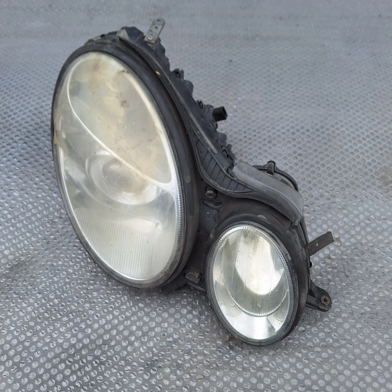 Far Dreapta Mercedes-Benz E-Class (W211) 2002-2009 15436000
