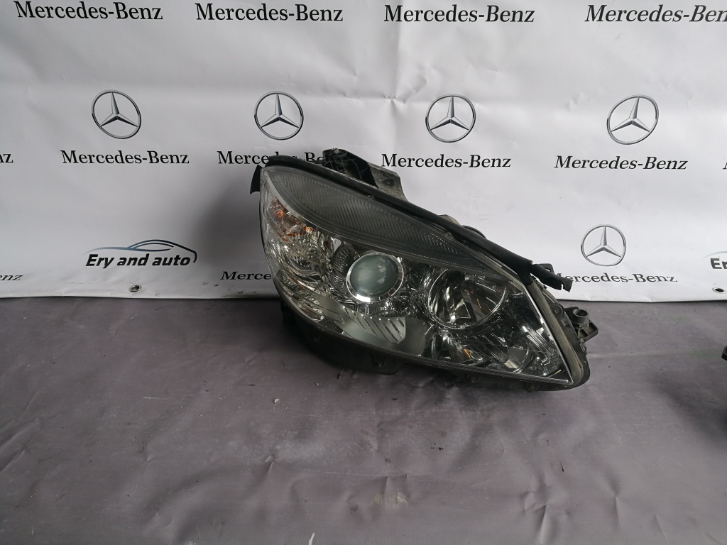 Far dreapta Mercedes C class w204 2.2 cdi