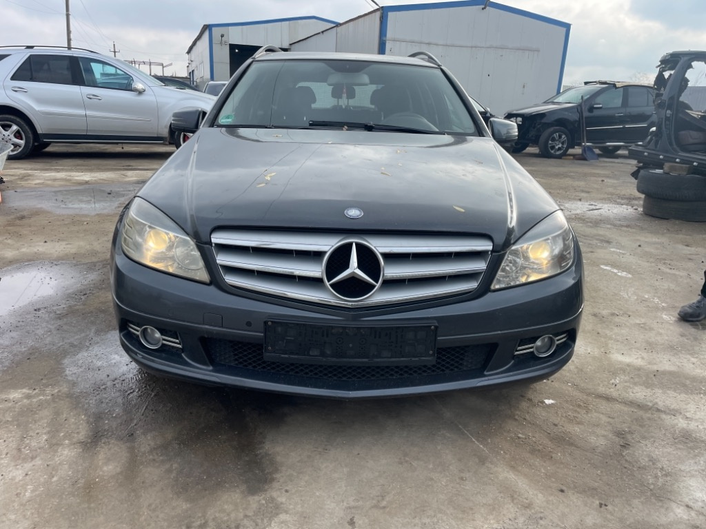 FAR DREAPTA MERCEDES C CLASS W204 NON FACELIFT
