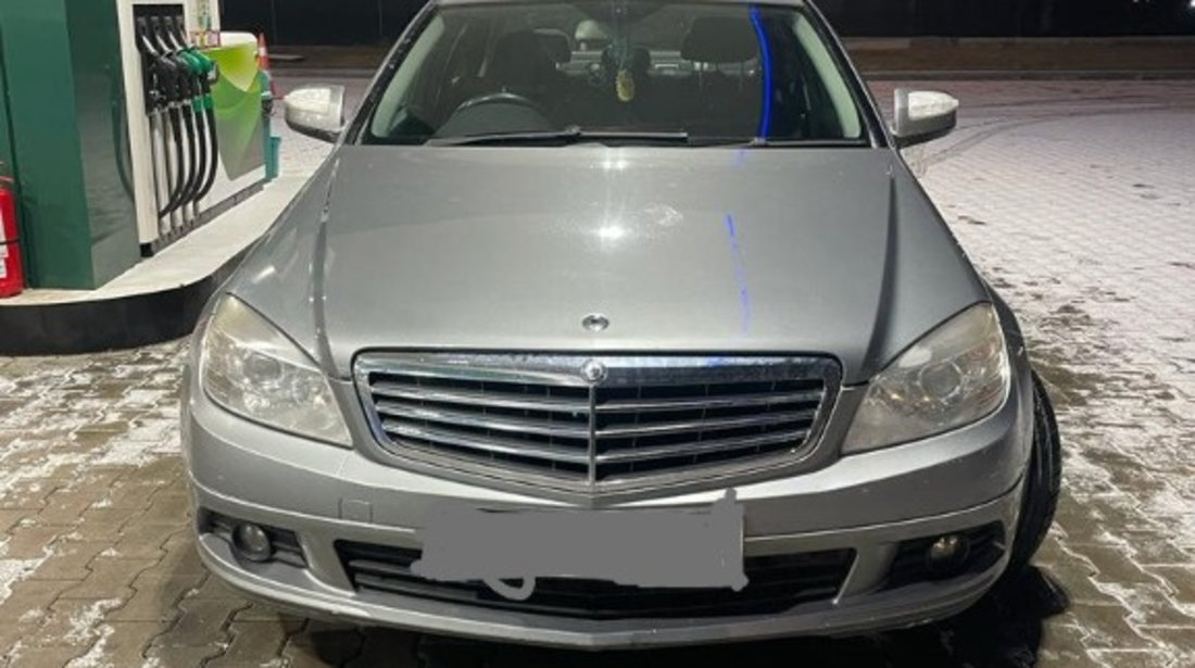 Far dreapta Mercedes C220 cdi w204 an 2008