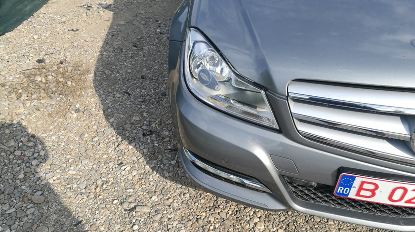 Far dreapta Mercedes C220 cdi w204 facelift