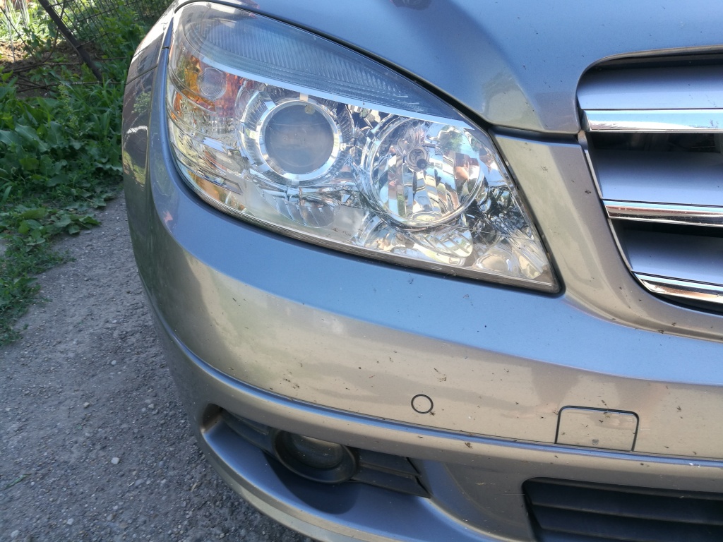 Far dreapta mercedes c220 cdi w204