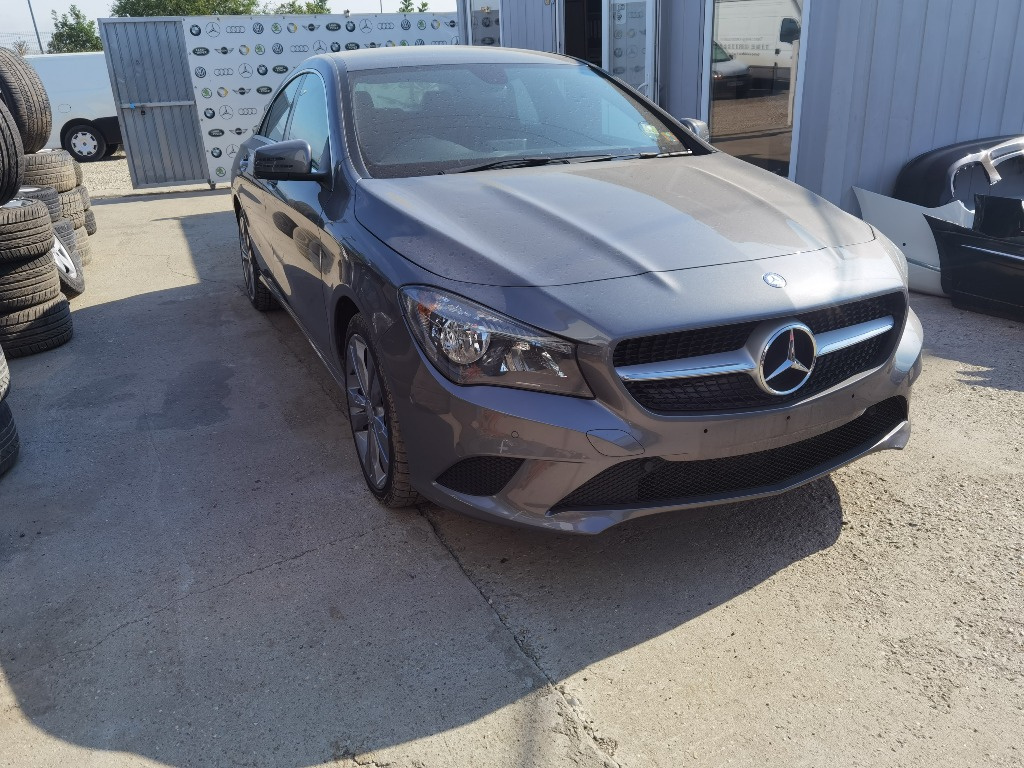 Far dreapta Mercedes CLA C117 2014 coupe 2.2