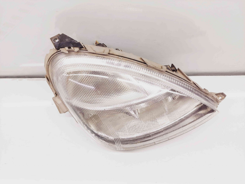Far dreapta Mercedes Clasa A (W168) [Fabr 1997-2004] A1688201061