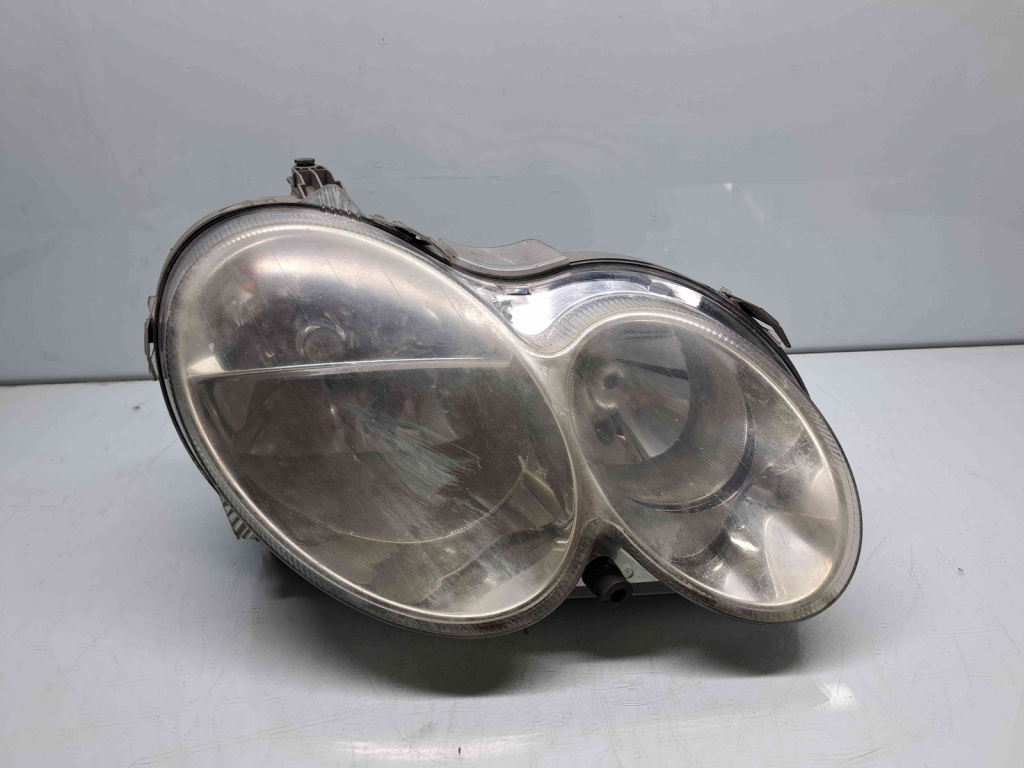 Far dreapta Mercedes Clasa CLK (C209) [F