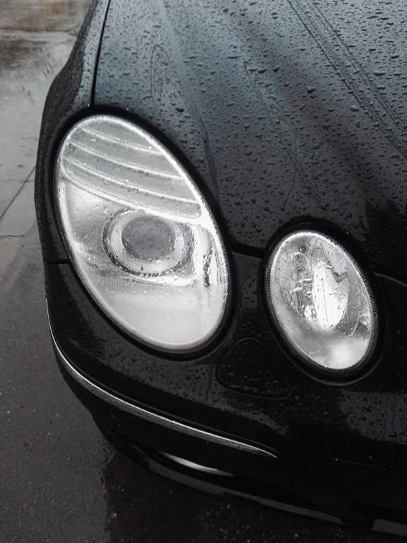 Far dreapta Mercedes E class w211 Facelift Avantgarde bixenon