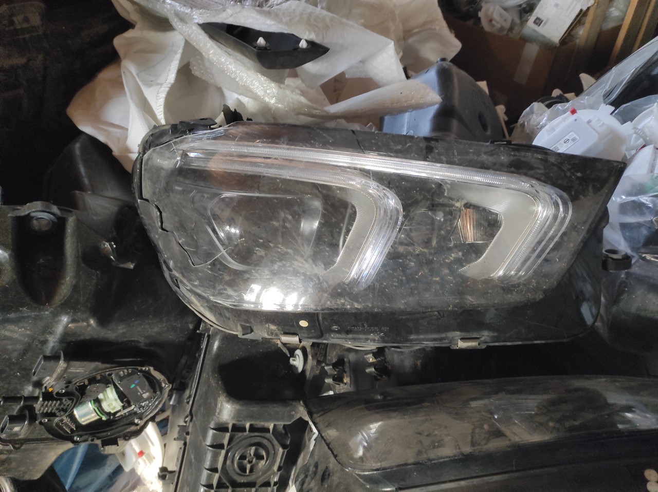 Far dreapta mercedes GLE W167 cod A1679065608 PENTRU PIESE