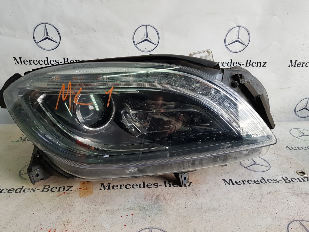 Far dreapta Mercedes ML350 CDI w166 europa ILS