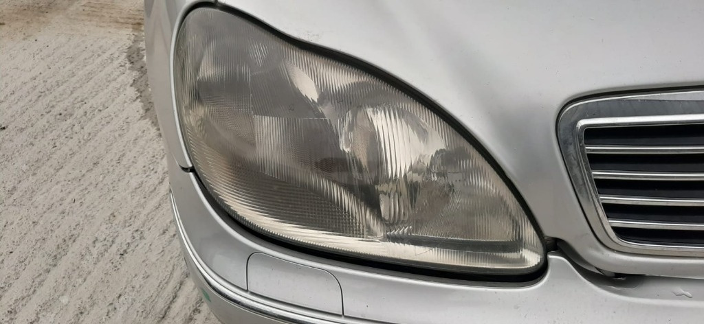 FAR DREAPTA Mercedes S-CLASS W220 350 BENZINA