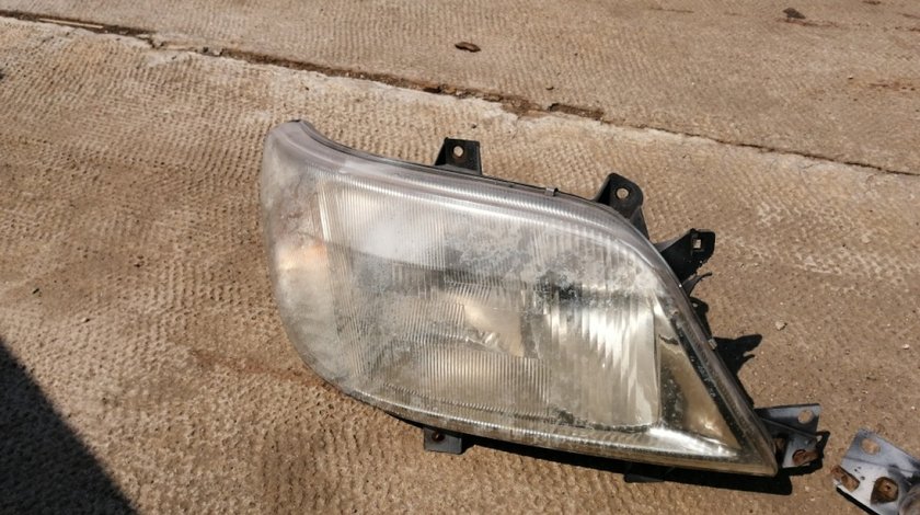 Far dreapta Mercedes Sprinter 906 2004 Duba 2.2