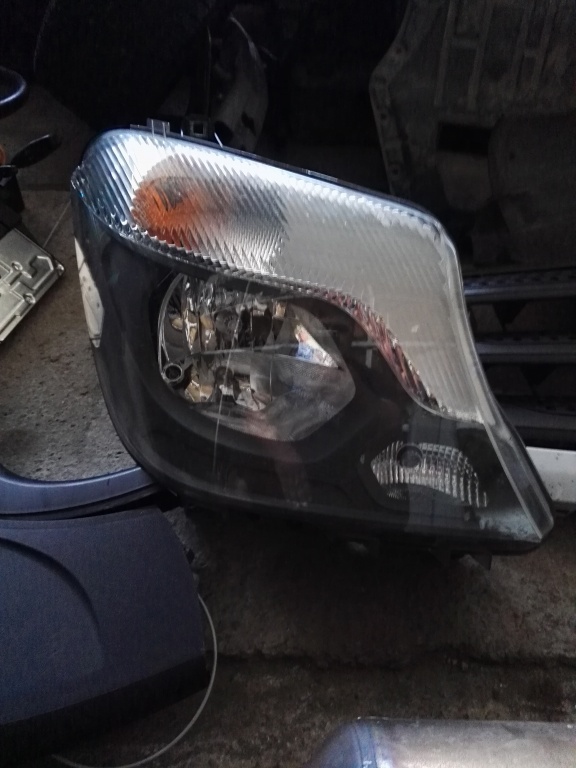 FAR DREAPTA MERCEDES SPRINTER 906 an 2013-2015
