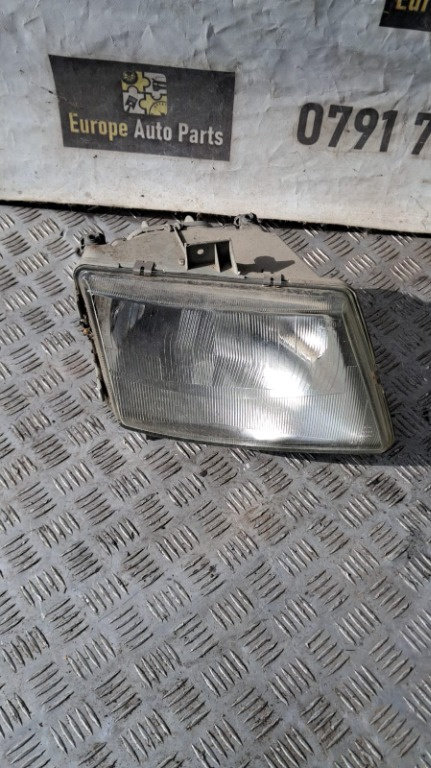 Far dreapta Mercedes Vito W638 an fab. 2002 cod A6388200161