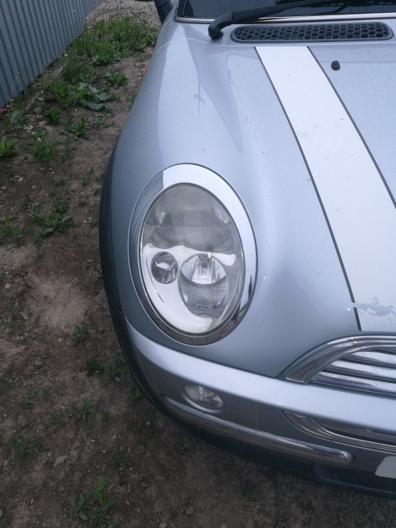 FAR DREAPTA MINI COOPER 1.6 BENZINA AN 2003