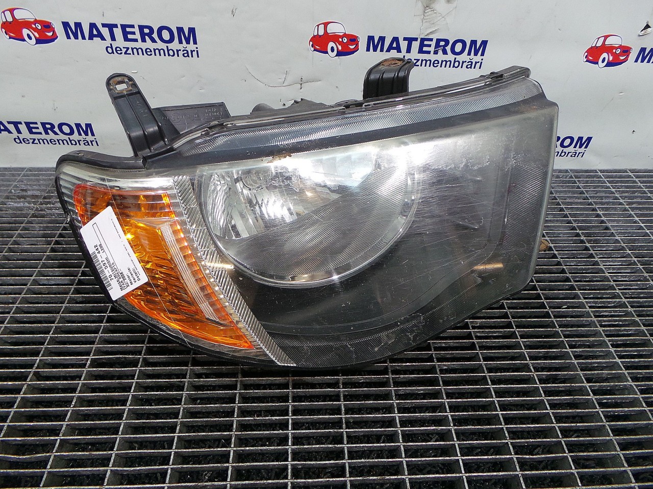 FAR DREAPTA MITSUBISHI L200 - - (2006 2010)