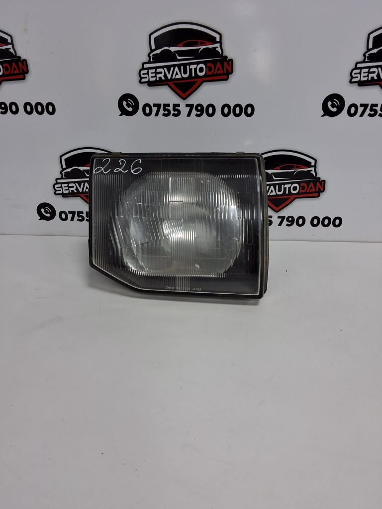 Far dreapta Mitsubishi Pajero 2 (1990-2000) 2.8 Motorina 1998, VOLAN DREAPTA