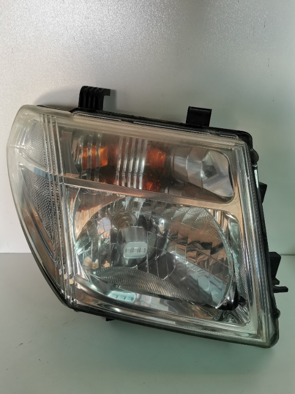 Far dreapta Nissan Pathfinder R51 Navara D40