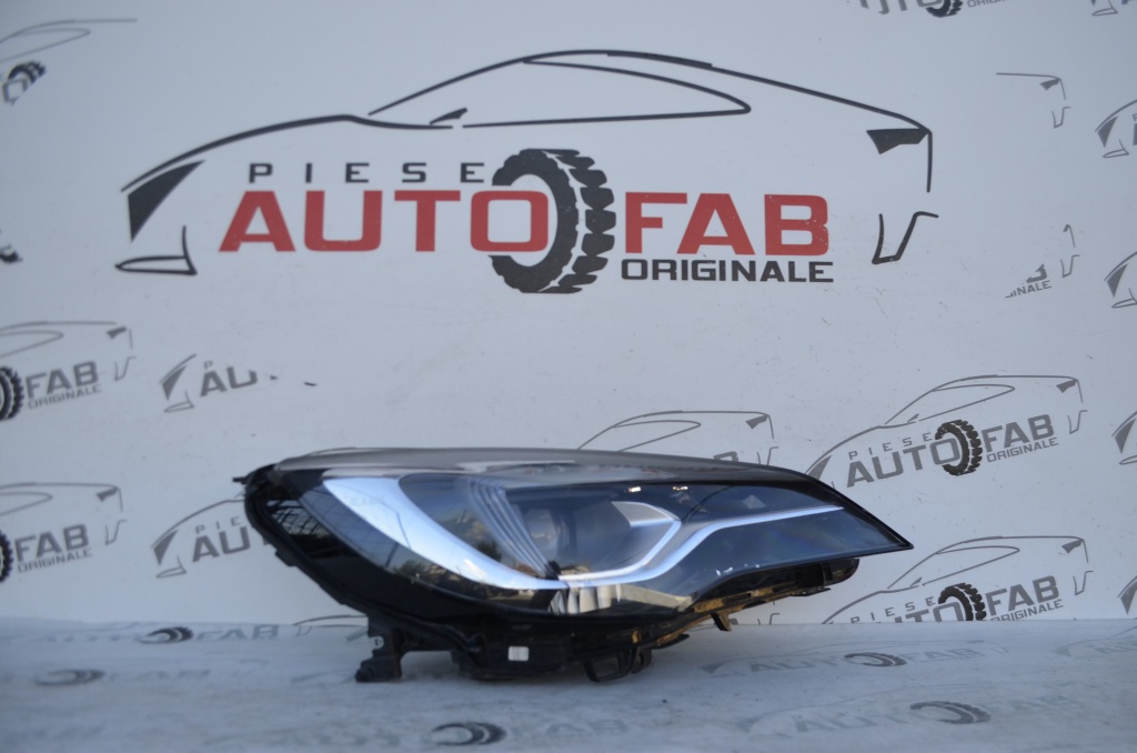 Far dreapta Opel Astra K full LED ilux an 2016-2020 COD 7963200000 LDDTDV8WIN