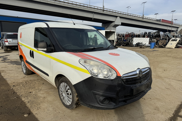 Far dreapta Opel Combo D [2011 - 2020]