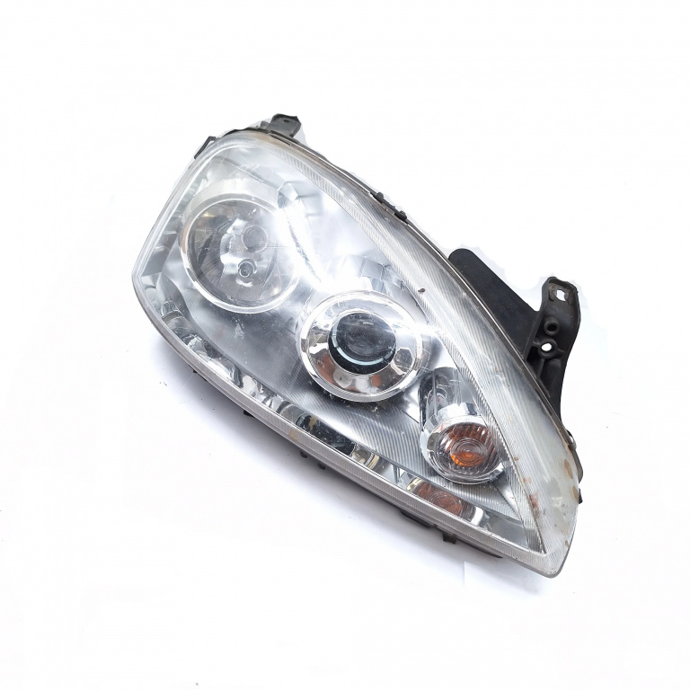 Far Dreapta Opel Corsa C 2000-2006 1.2 Z 12 Xep Benzina 084421136R, 084421136Rh